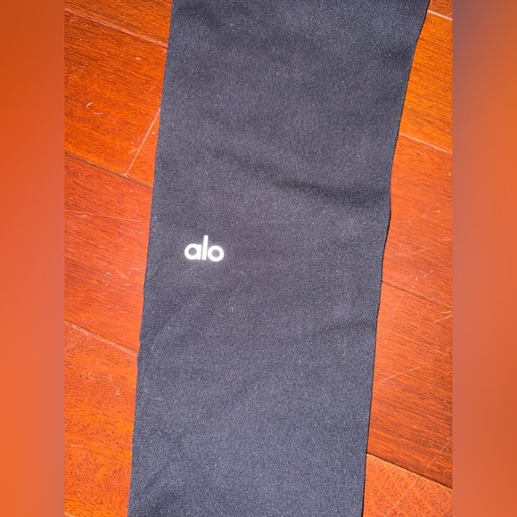 ALO Yoga Black Women's Leggings Size M - Picture 3 of 4